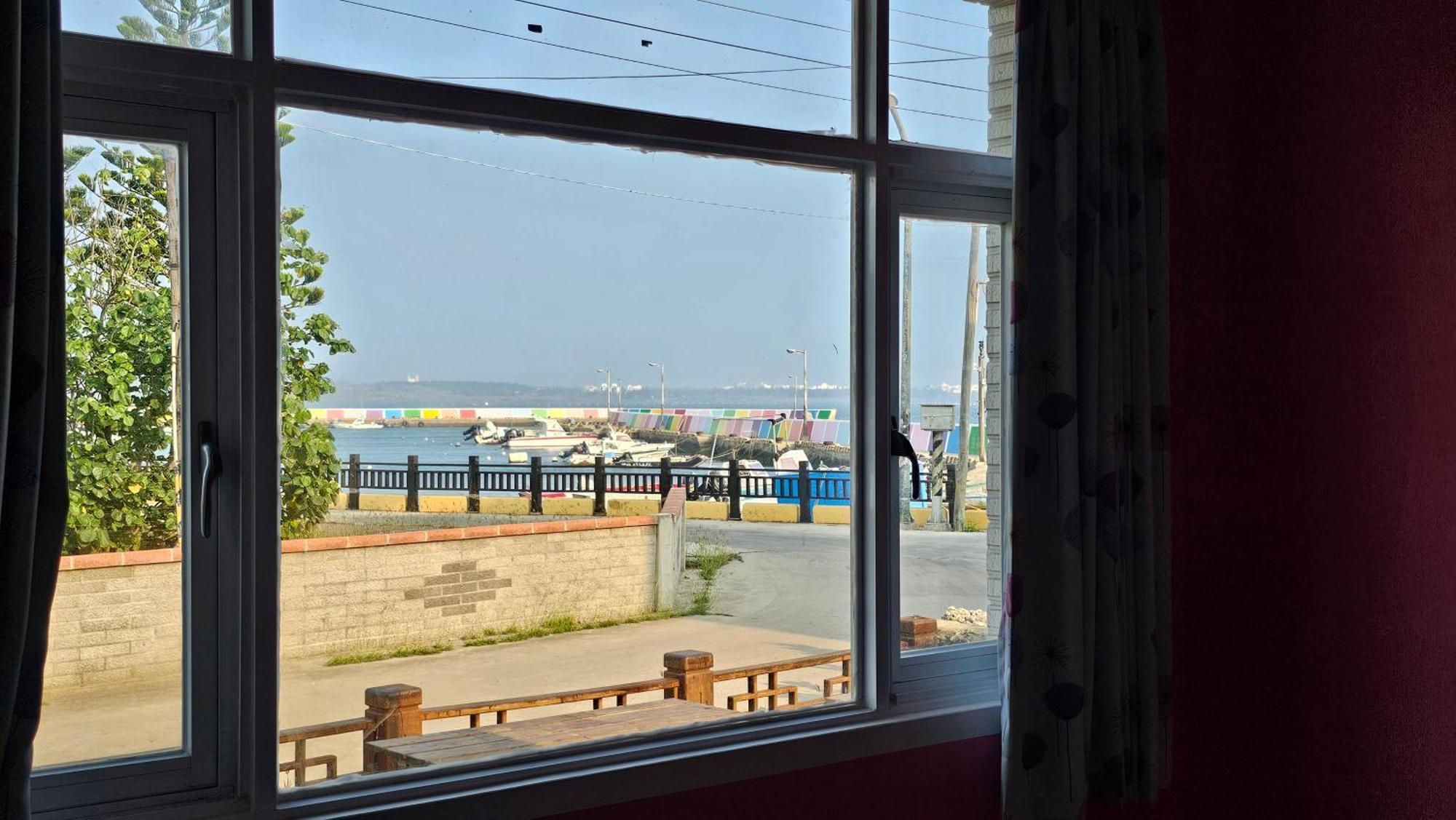 Sea Front Homestay Маґун Екстер'єр фото
